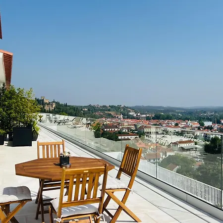Pombal - Pool & Views * טומאר