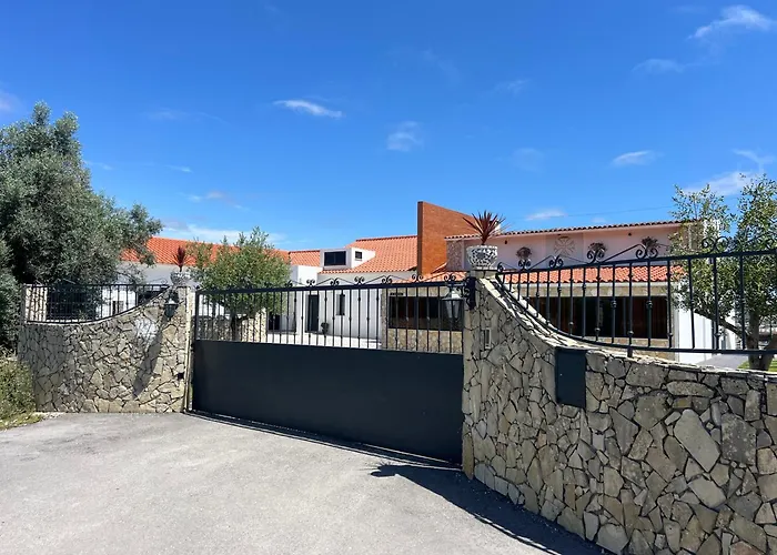 Pombal - Pool & Views * Tomar