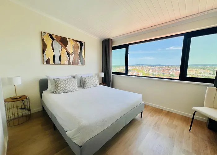 Pombal - Pool & Views * Tomar